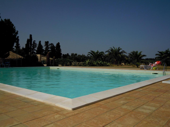 Swimming pool 4, Pozzo Di Mazza, Syracuse