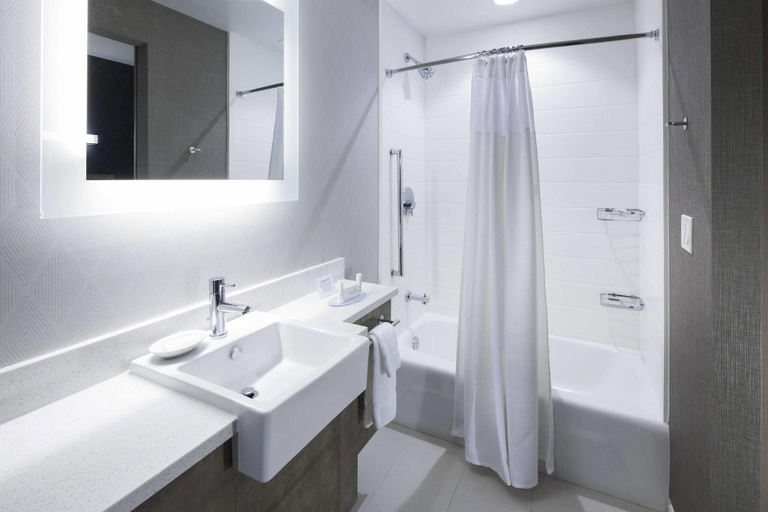 Bathroom 4, Springhill Suites Clearwater Beach, Pinellas