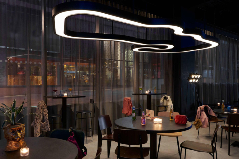 Food & Drinks 5, Moxy Milton Keynes, Milton Keynes