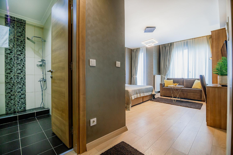 Others 4, Kavalalı Suites, Beyoğlu