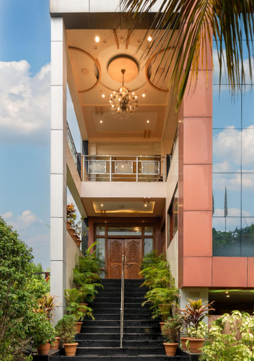 Others 3, Hotel Manju Palace, Nanded