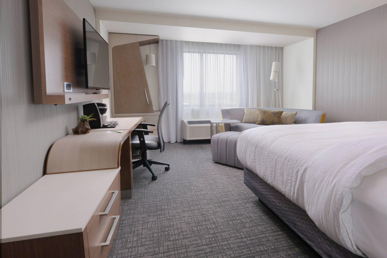 Bedroom 3, Courtyard by Marriott Austin Pflugerville and Pflugerville Conference Center, Travis