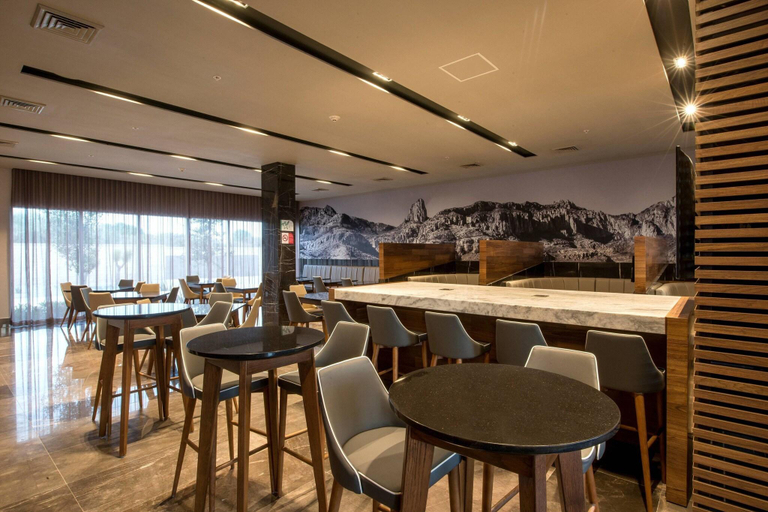 Food & Drinks 5, Courtyard by Marriott San Luis Potosi, Los Lagos, San Luis Potosí