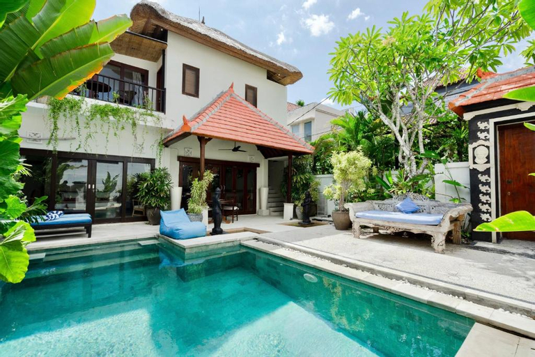 Villa Carissa in Seminyak Center, 3BR Private Pool, Badung