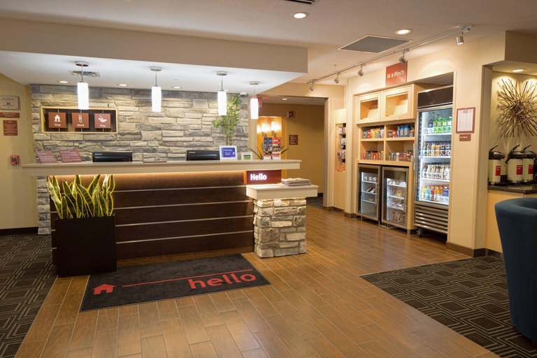 Public Area, TownePlace Suites by Marriott Lincoln North, Lancaster