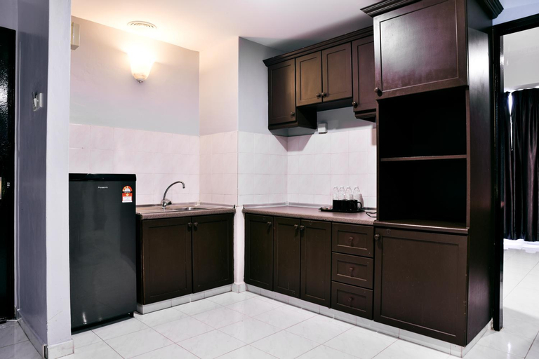 Dining Room 9