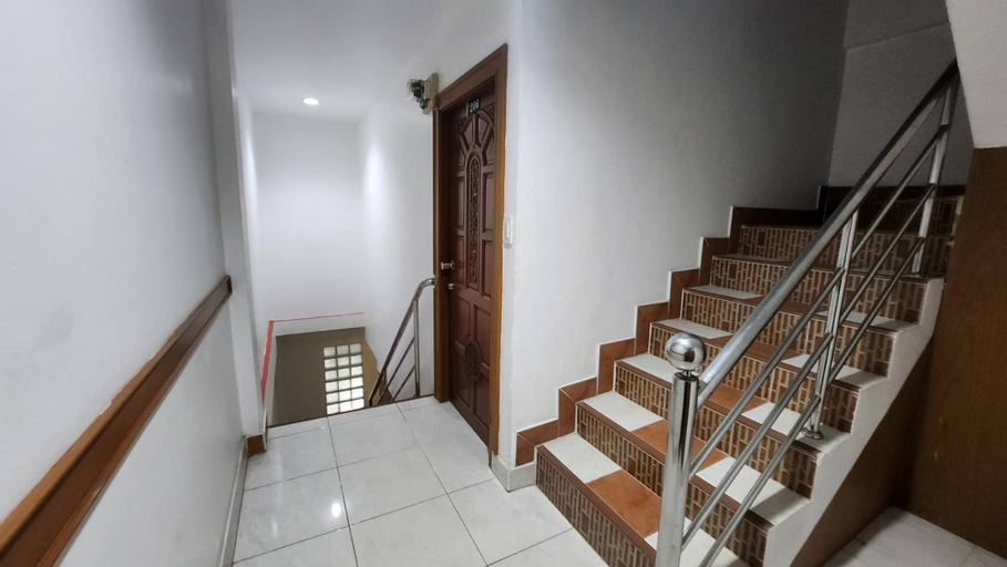 Others 3, Chalita House, Phuket Island