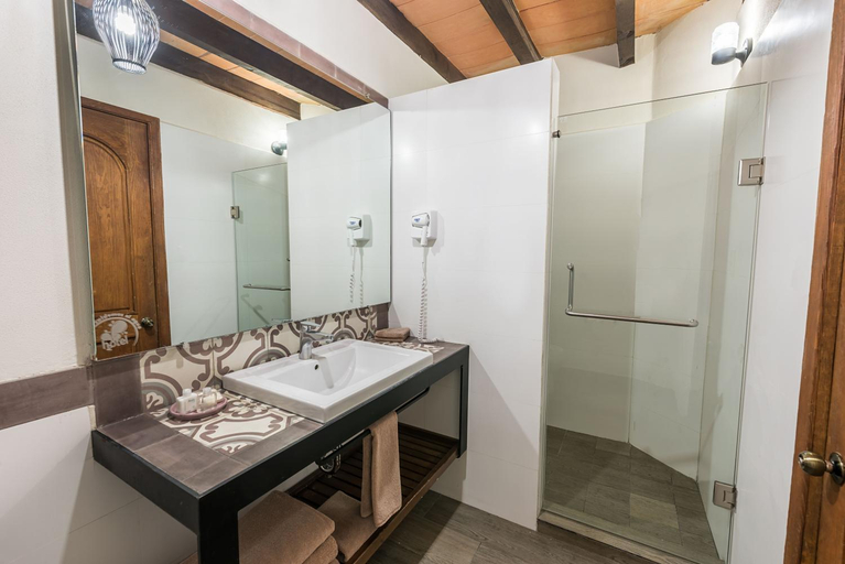 Bathroom 5, Hotel Abadia Tradicional, Guanajuato