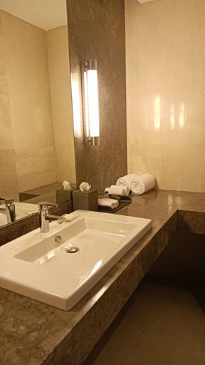 Bathroom 5, Anya Hotel Gurgaon, Gurgaon