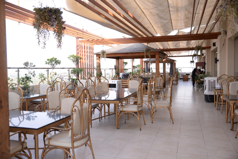 Food & Drinks 5, Grand Regent Hotel & Suites, Faisalabad