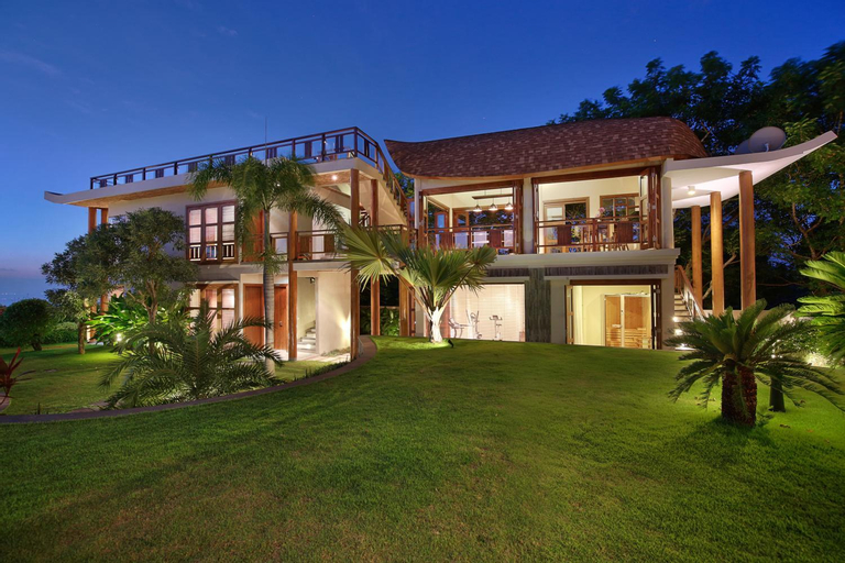 Exterior 10