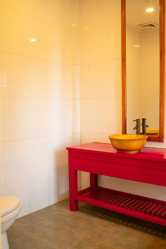 Bathroom 5, Ivory Falls Villa, Di Linh