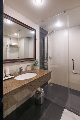 Bathroom 24