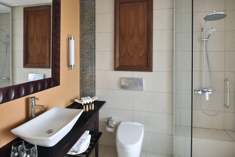 Bathroom 4, Accra Marriott Hotel, Accra