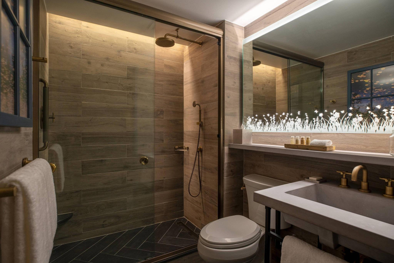 Bathroom 4, Renaissance New York Chelsea Hotel, New York