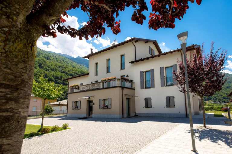 Ostello Guicciardi, Sondrio