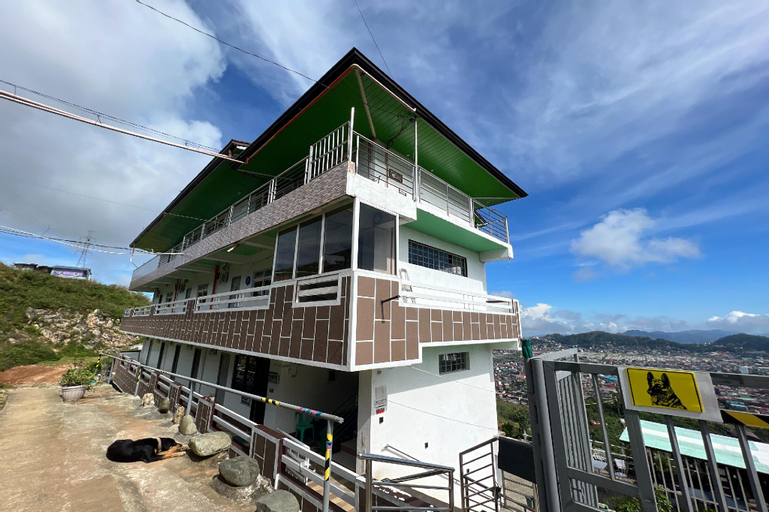 Exterior 8