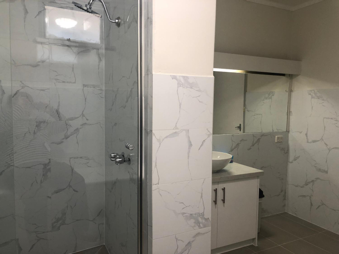 Bathroom 5