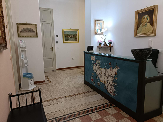 Others 4, DayBreak B&B, Palermo