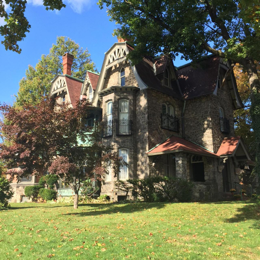 Others 5, The Inn at Centre Park, Berks