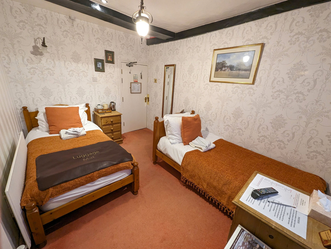Bedroom 2, Crown and Trumpet Inn, Worcestershire