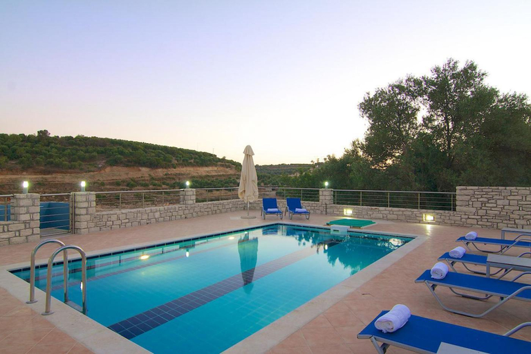 Sport & Beauty 5, Blue Villa 2 - With Private Pool, Crete