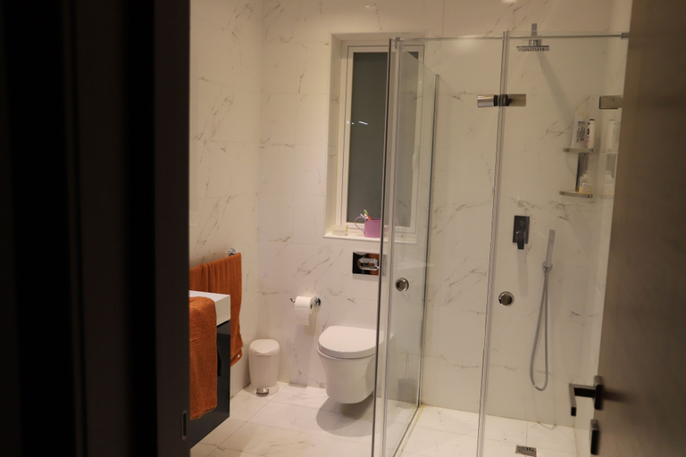Bathroom 3, Luxury SeaFront Sliema with Valletta view