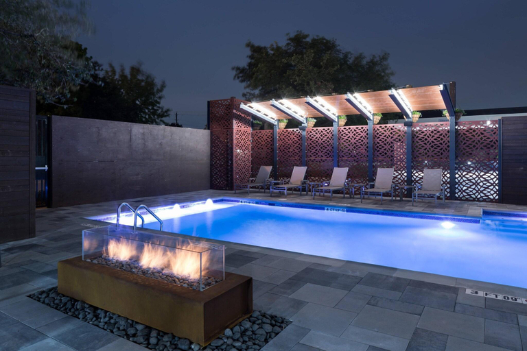 Sport & Beauty 2, Courtyard by Marriott Houston Heights/I-10, Houston