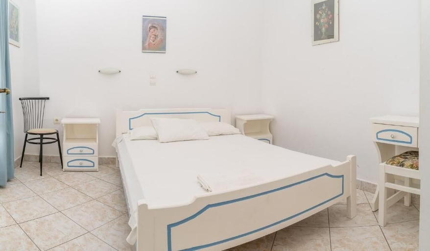 Bedroom 4, Anna's Studios & Apartments, Ionian Islands