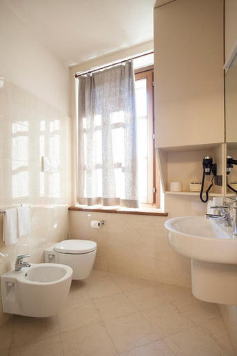 3, Borromeo Rooms Bed & Living, Monza and Brianza