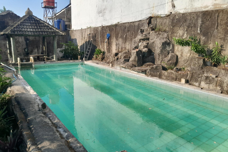 Others 2, SPOT ON 93049 Iqfood Stonen Kostel, Semarang