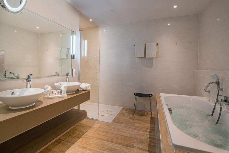 Bathroom 3