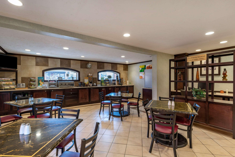 Food & Drinks 4, Quality Inn Madras, Jefferson