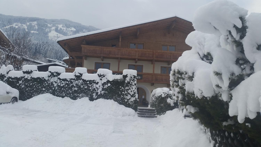 Others 3, Sportpension Christina by PiaundDirk, Schwaz