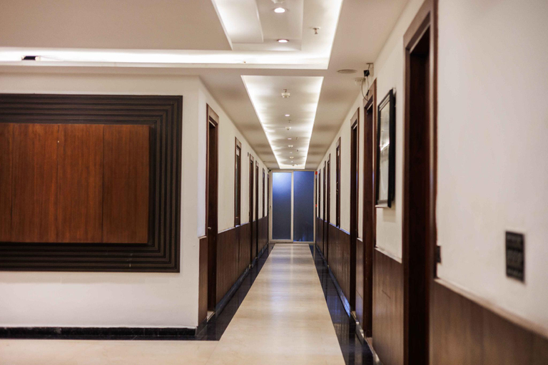 Public Area 2, The Eliot Hotel & Banquet, Gautam Buddha Nagar