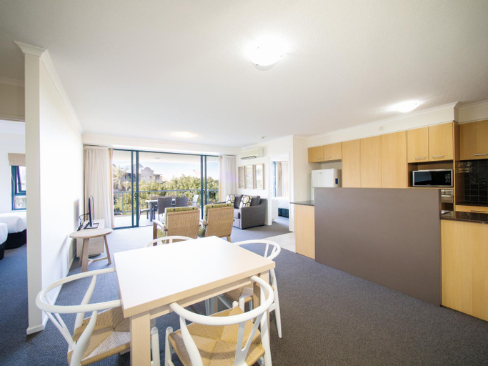Dining Room 8
