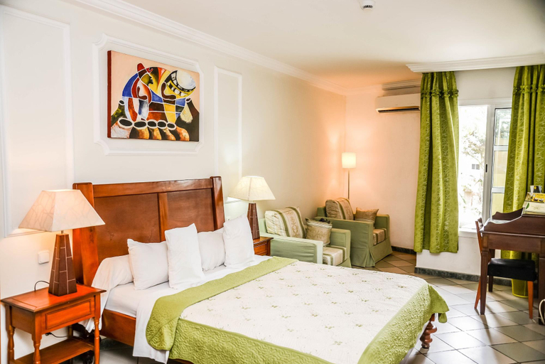 Bedroom 3, Tchero Hotel, Wouri