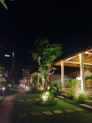 Exterior 1