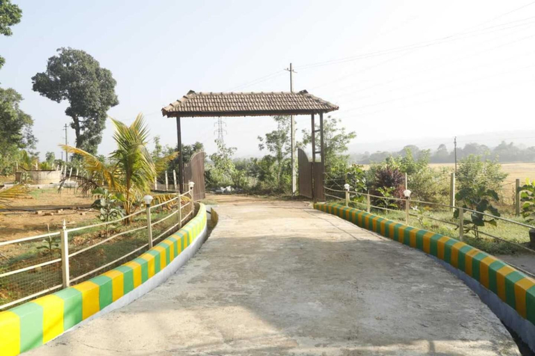 Others 5, CS County Resort, Hassan