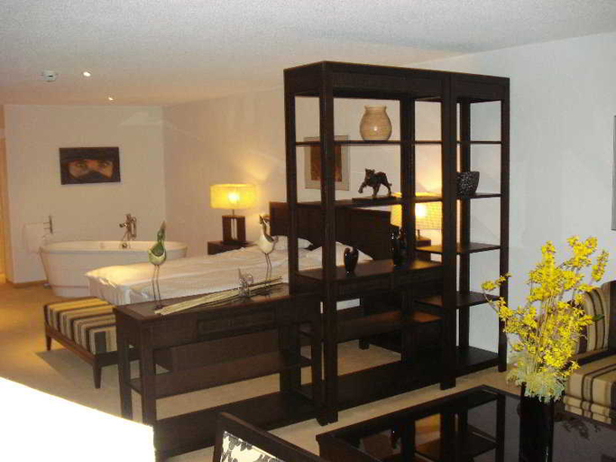 Bedroom 3, Waldhotel Doldenhorn, Frutigen
