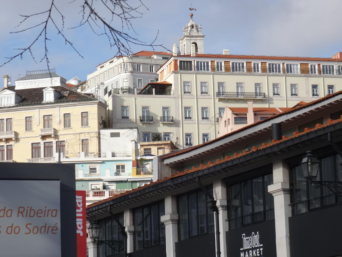 Food & Drinks 5, Lisbon Inn Bica Suites, Lisbon
