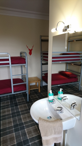 Bathroom 5, Morag's Lodge - Hostel, Highland