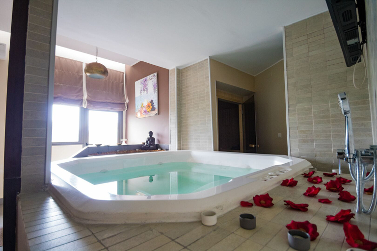 Bathroom, Azura Golf Resort & Spa, Atsinanana