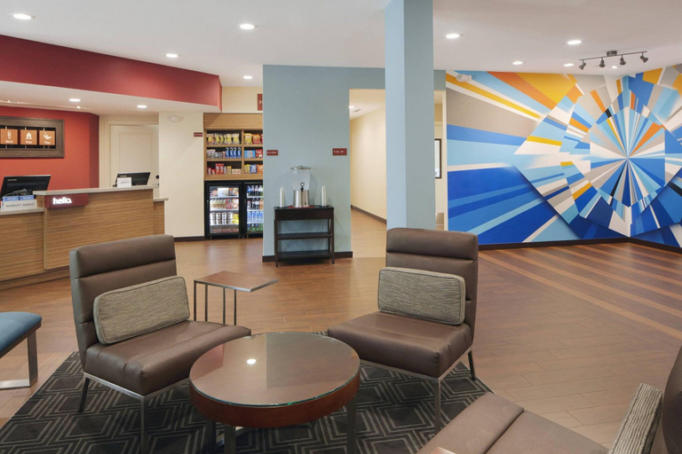 Public Area 2, TownePlace Suites by Marriott Tampa South, Hillsborough