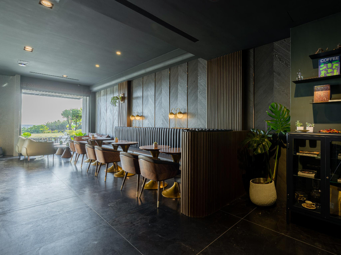 Food & Drinks 5, Seawall Inn, Pingtung