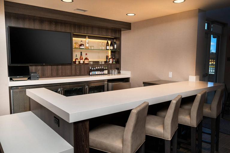 Food & Drinks 5, Residence Inn by Marriott Louisville Old Henry, Jefferson