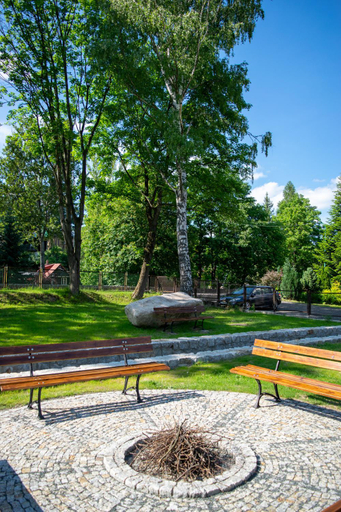 Others 4, Willa Sloneczko, Jelenia Góra