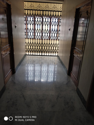Others 4, Krishna Lodge, Tiruchirappalli