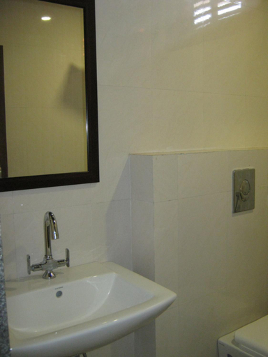 Bathroom 3, Hotel Navaratan Palace, Ajmer
