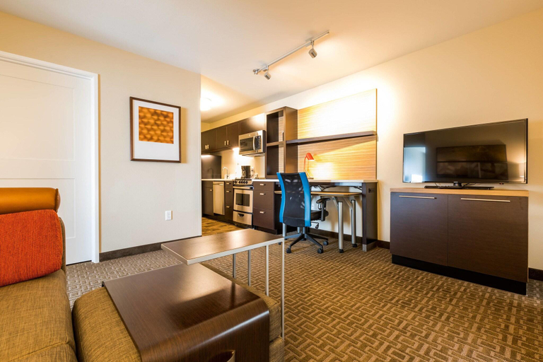Bedroom 3, Towneplace Suites By Marriott Portland Beaverton, Washington